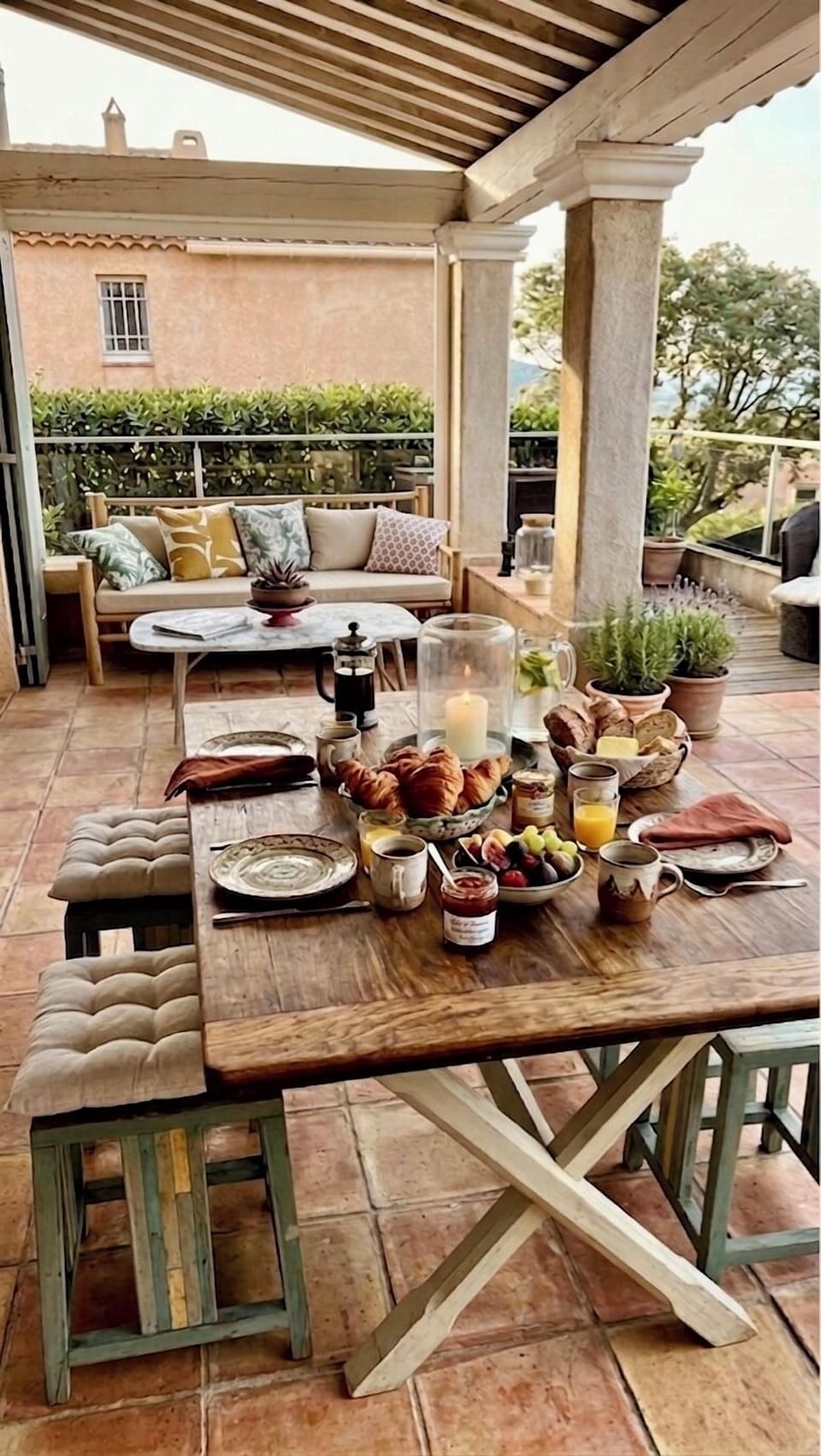 Outdoor dining