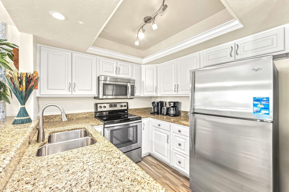 Full kitchen with all major and minor appliances.