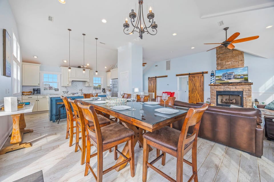 Surf or Sound Realty - 1231 - Rise N Shine - Dining Area -2