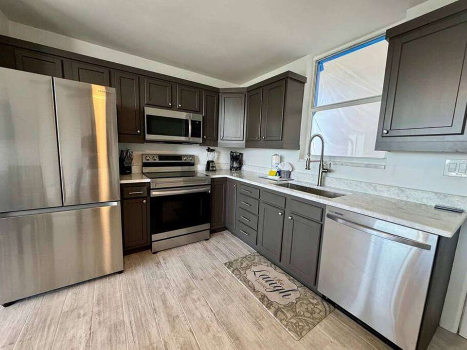 Fully Equipped Modern Kitchen