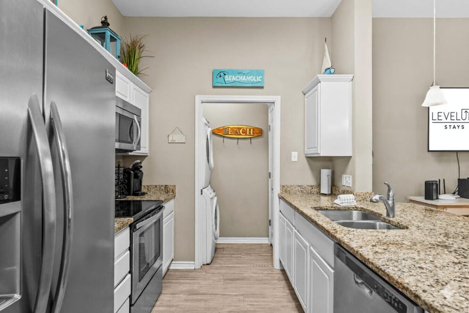 Fully equipped for family meals and late-night snacks by the sea