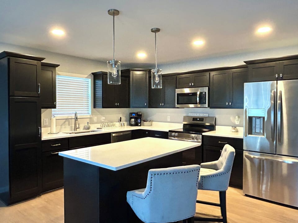 Full-sized kitchen with appliances