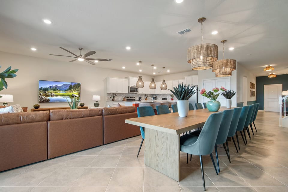 Open plan and flooded with natural light. 