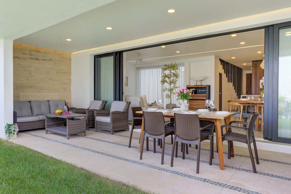 Private Garden and Terrace