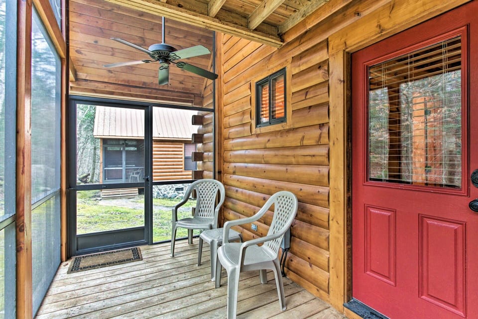 Peaceful balcony retreat offering front-row seats to beautiful nightly sunsets.
