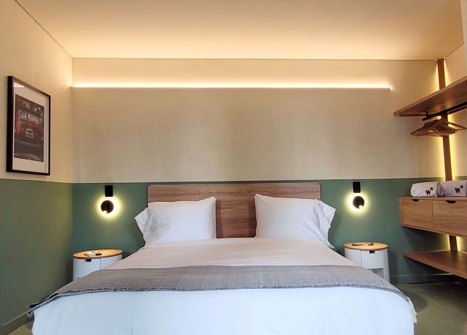 Modern space for a restful sleep