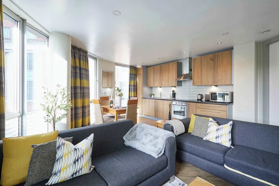 207 Hatton Garden, Liverpool - Host & Stay