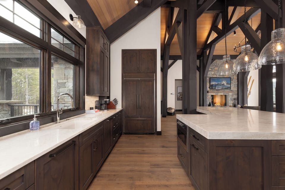 62 Summit View kitchen2