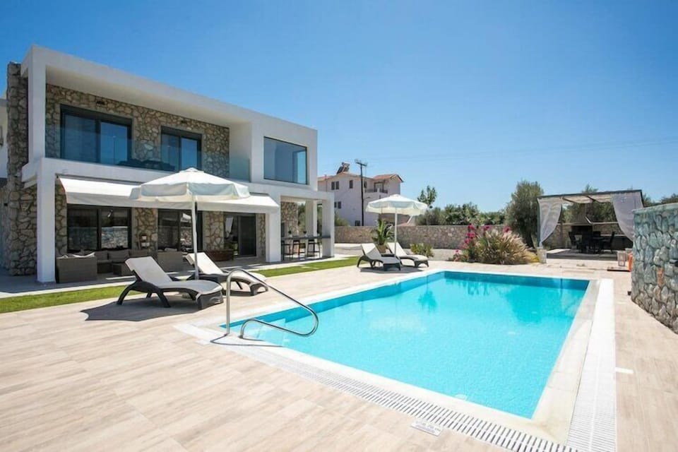 Holiday Home Swimming Pool
