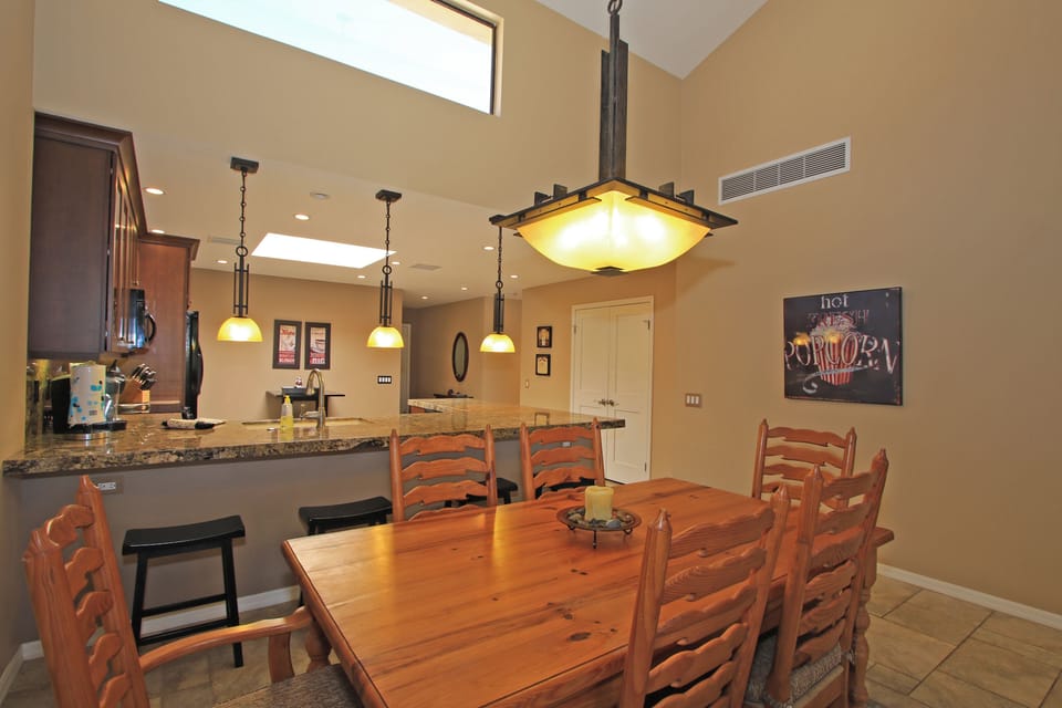 Dining and Breakfast Table