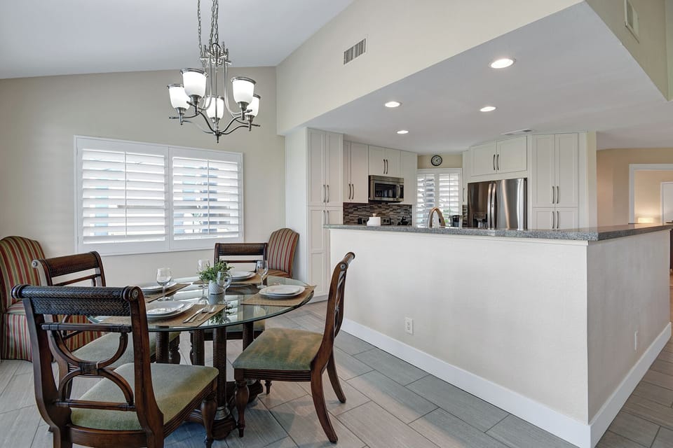 DINING SPACE