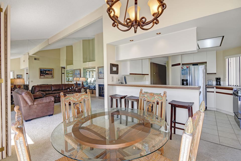DINING SPACE REVERSE.jpg mls