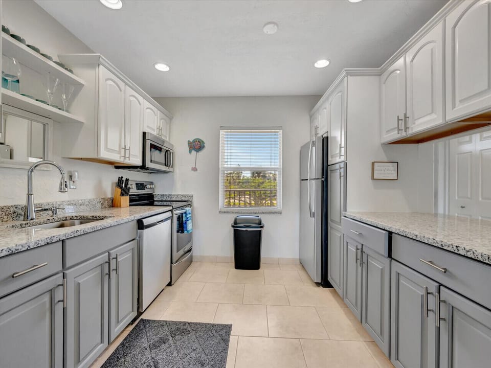 Fully stocked kitchen