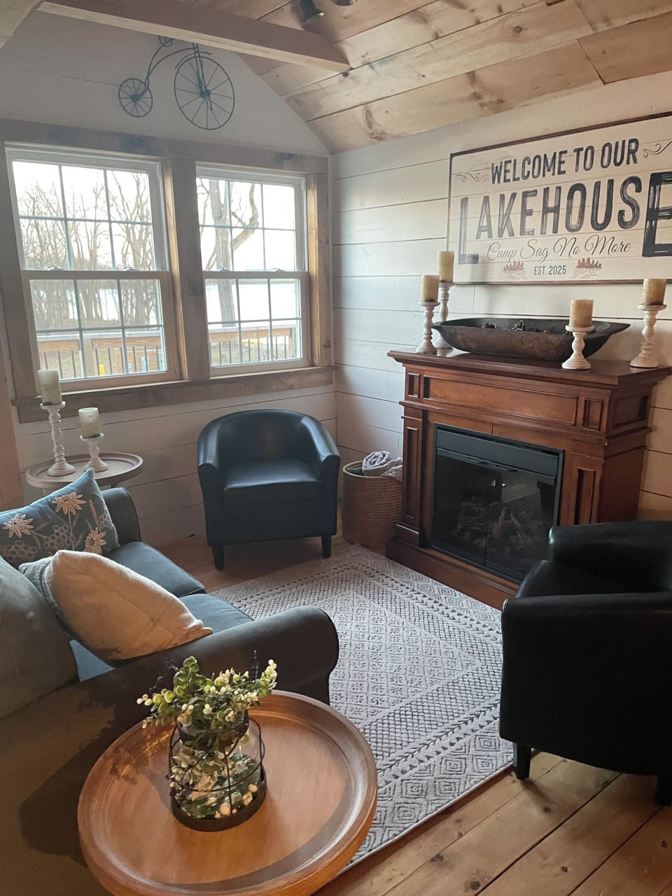 Cosy, comfy living room.