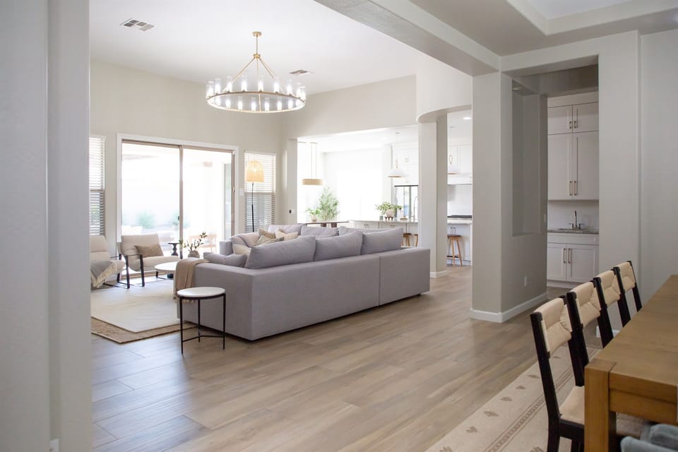 Livingroom/Kitchen as you walk through the front door