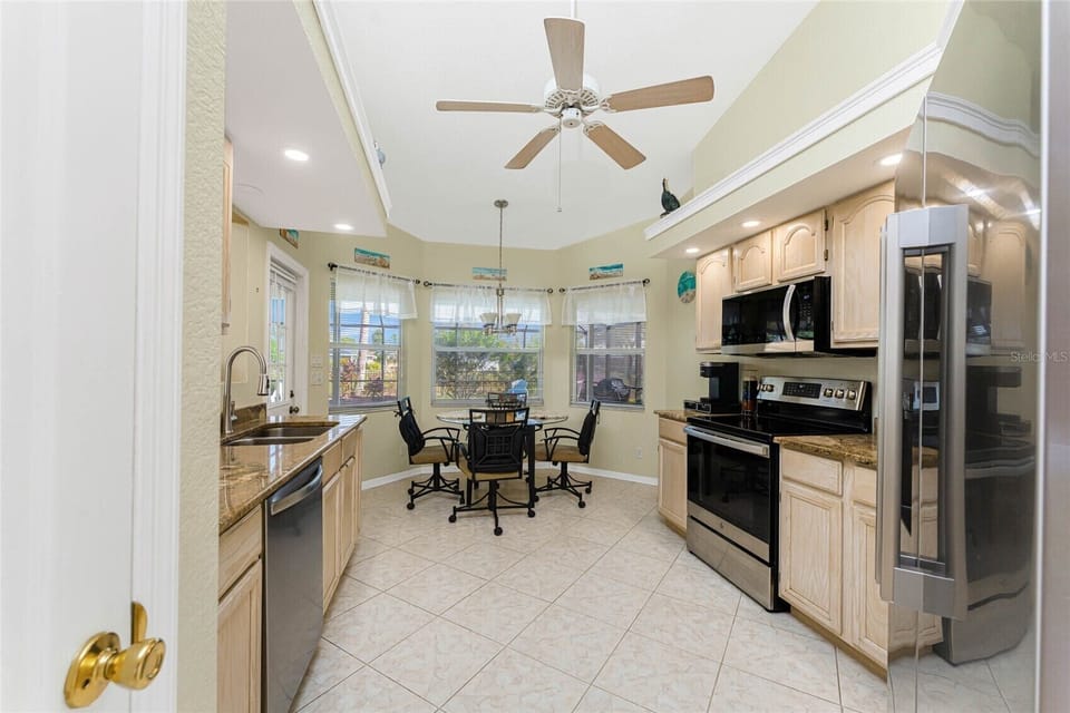 Fully-equipped kitchen with breakfast nook.