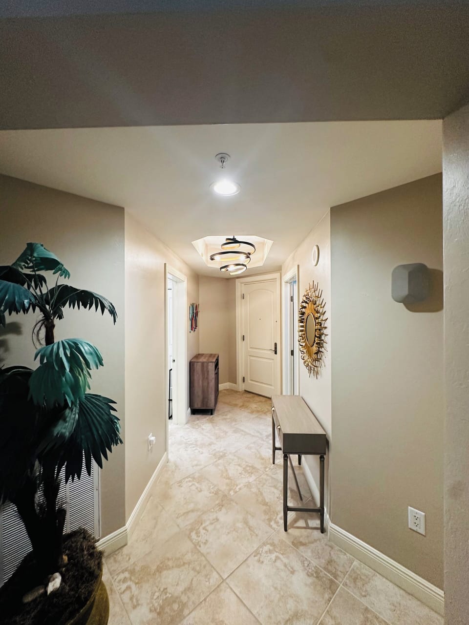 Condo foyer / laundry room