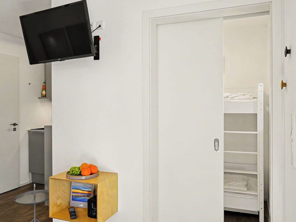 Wall, Wood, Interior Design, Flooring, Floor, Room, Furniture, Ceiling, Molding, Wood Stain