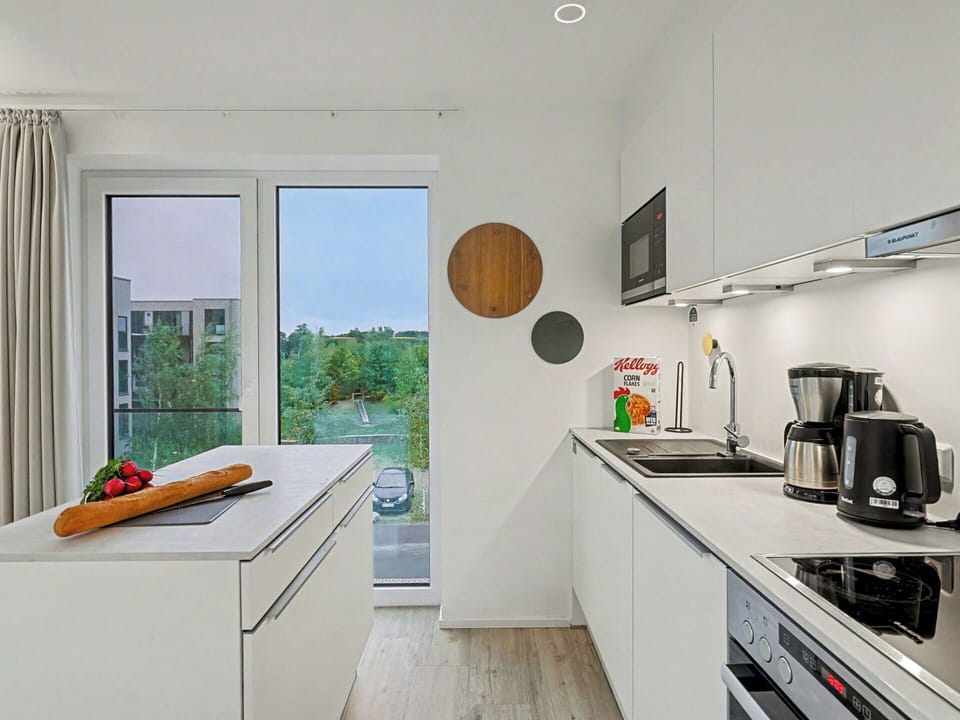 Kitchen, Countertop, Interior Design, Flooring, Apartment, Furniture, Kitchen Appliance, Floor, Home, Cabinetry
