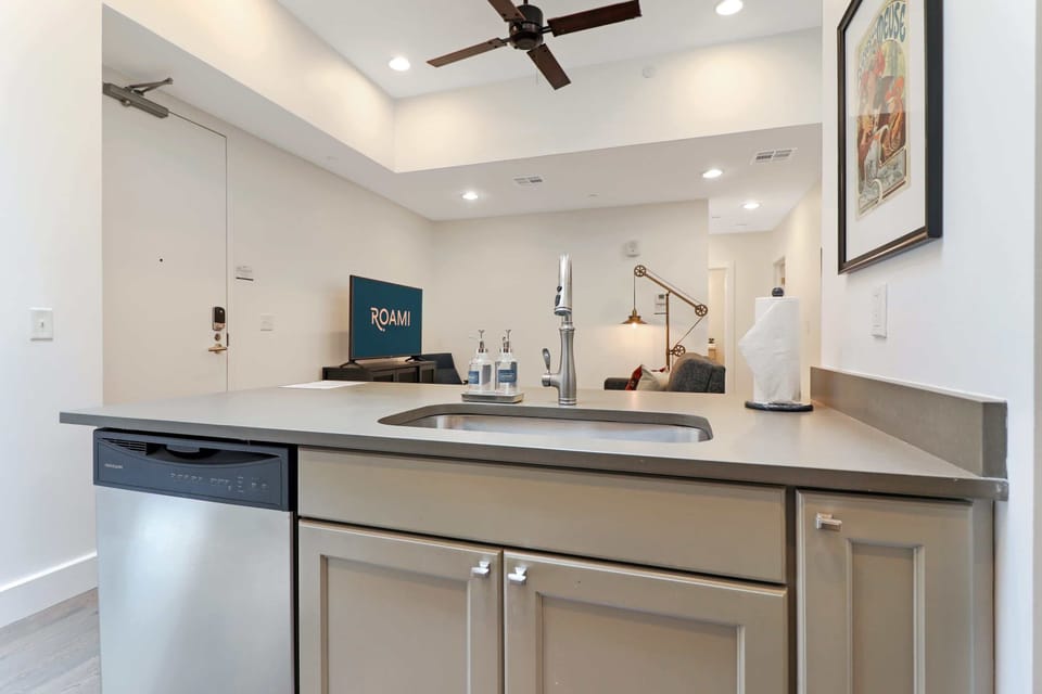 Unit 2 - Fully Equipped Kitchen