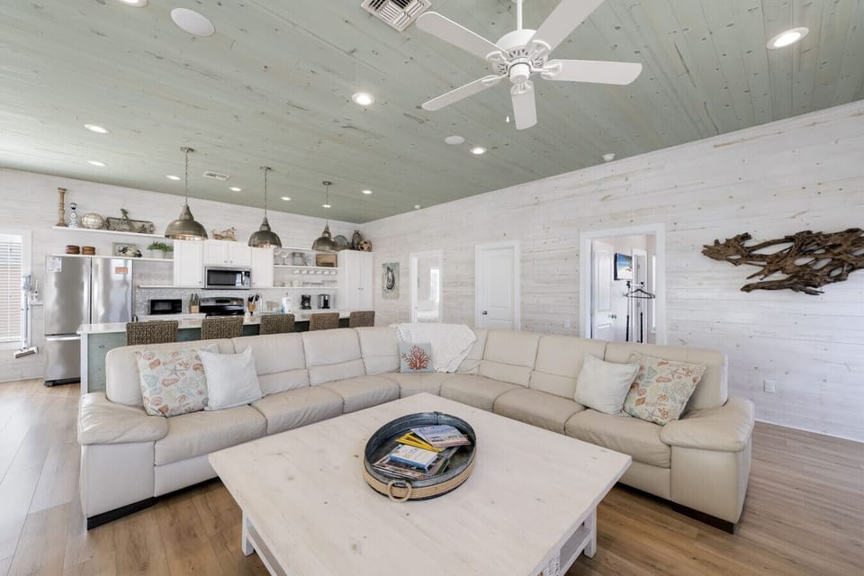 Sunny coastal living with space for everyone to gather