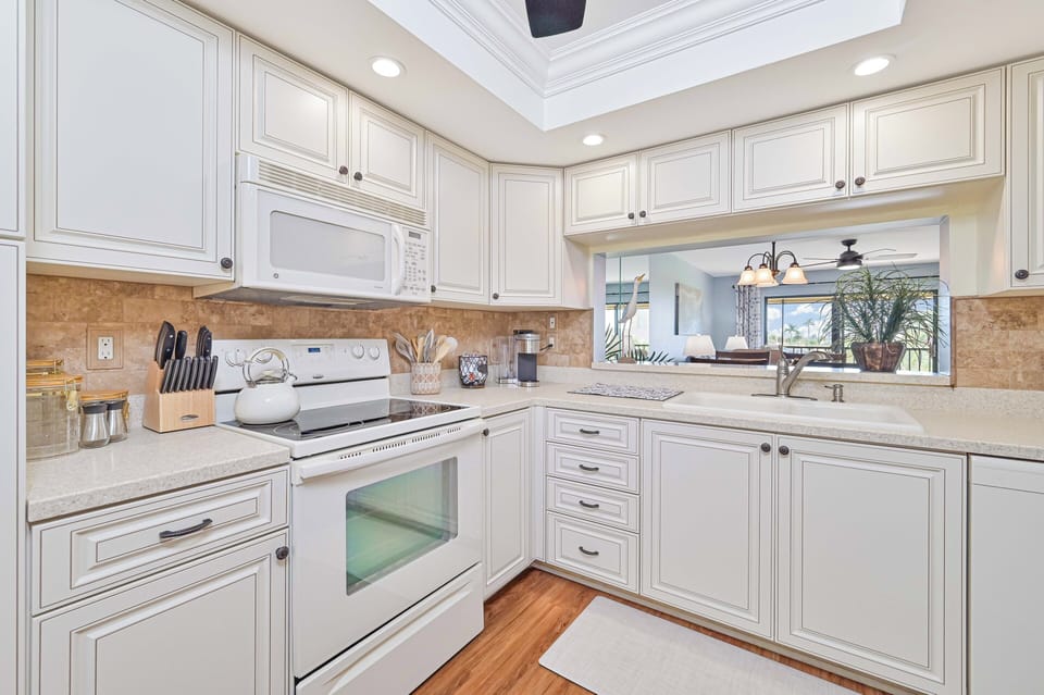 Microwave and oven have been updated to stainless steel, see additional photo
