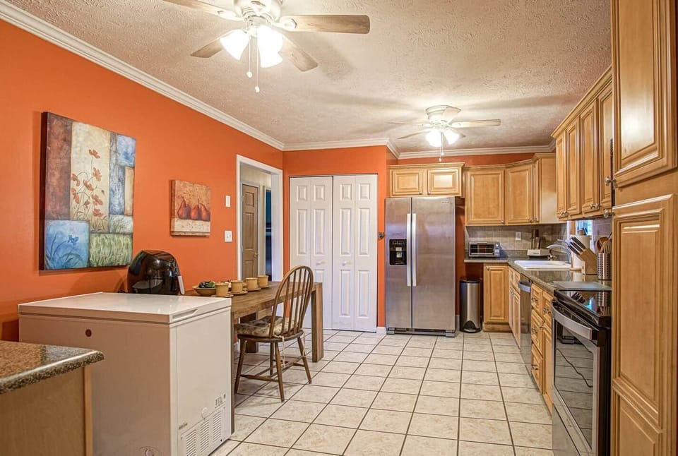 Elevation Vacation Rentals- Deer Path