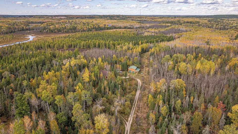 A true north woods and wilderness feel for your stay. 