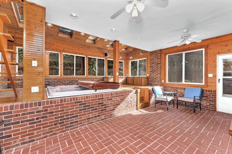 4fdaa172-d351-440f-b9e0-5daa06bc779d