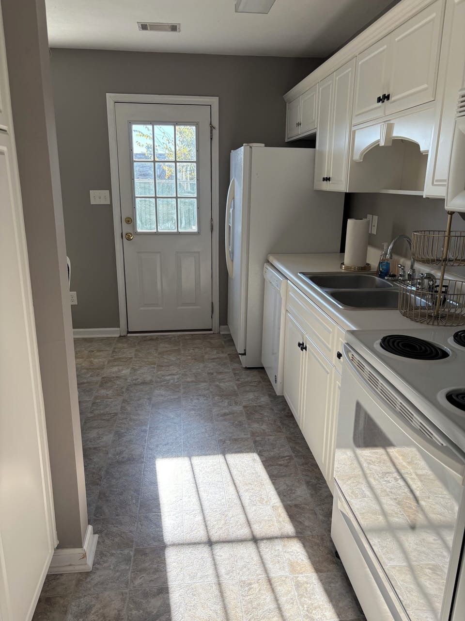 Fully stocked kitchen