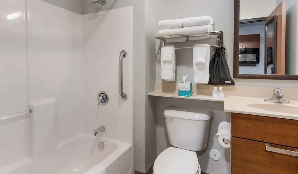 Bathroom with bathtub