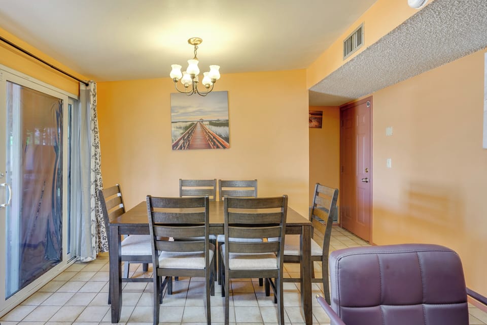 Dining Area | Dishware & Flatware