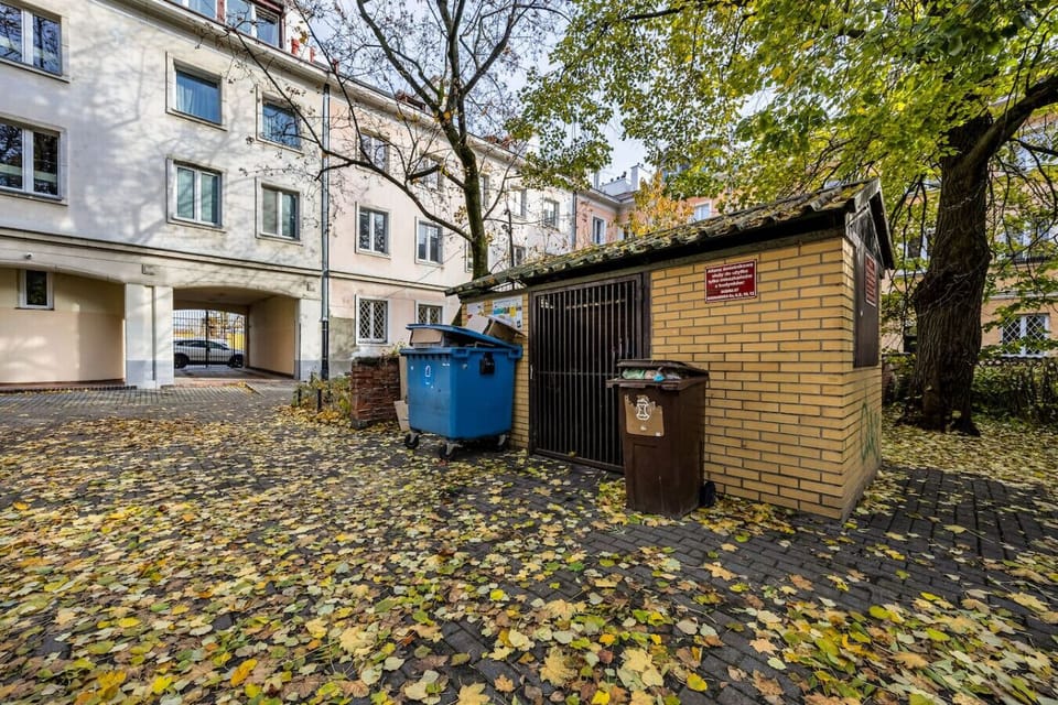 Cozy Two Bedroom Apartment in the Heart of Warsaw Old Town | Book Now with RENTUJEMY