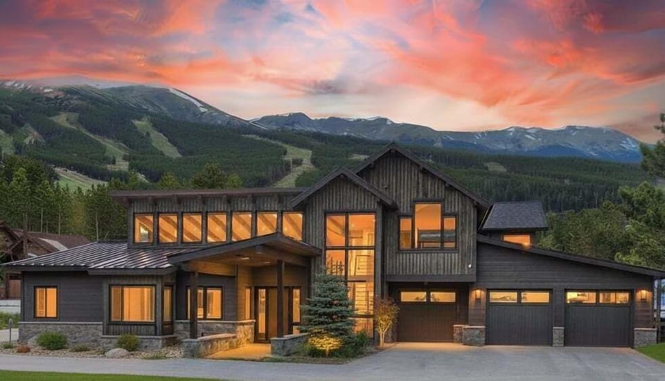 Welcome to Soltierra — an extraordinary mountain retreat in Breckenridge's most exclusive resort neighborhood. Enjoy direct ski access via a wooded easement and a short walk to the lifts, Breck Gondola, and Peak 8 base area. 🏔✨