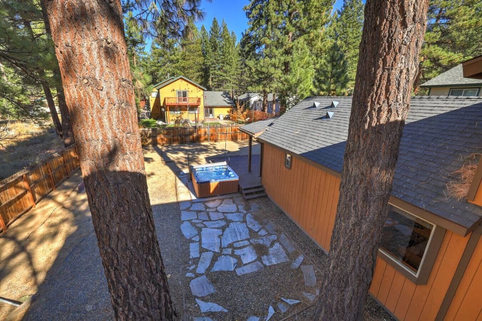 Exterior of Knotty by Nature