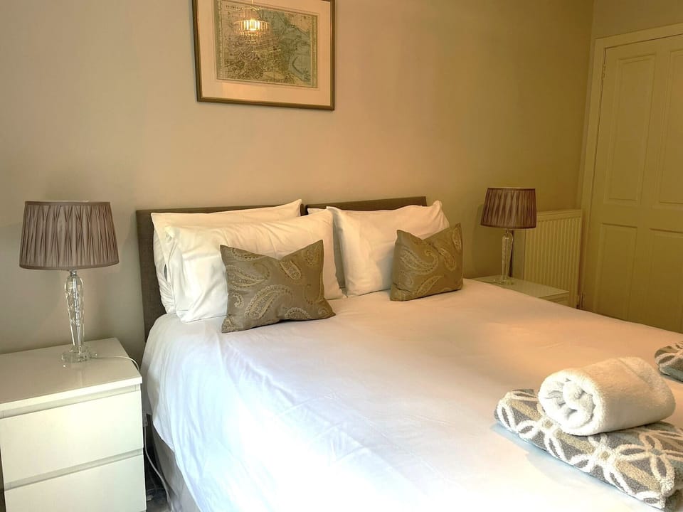 King size bed