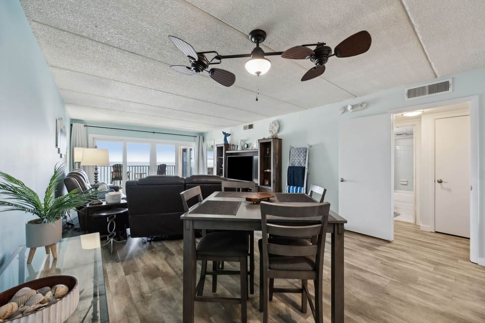 K6 Amelia South - Living and Dining Areas 2