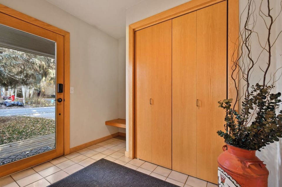 Front Foyer with coat closet

