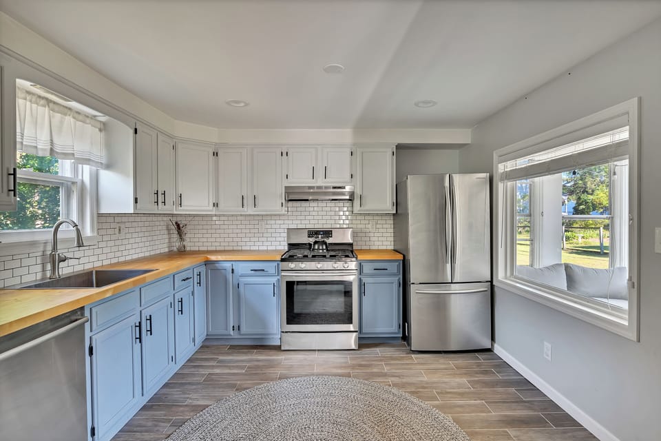 Modern large kitchen