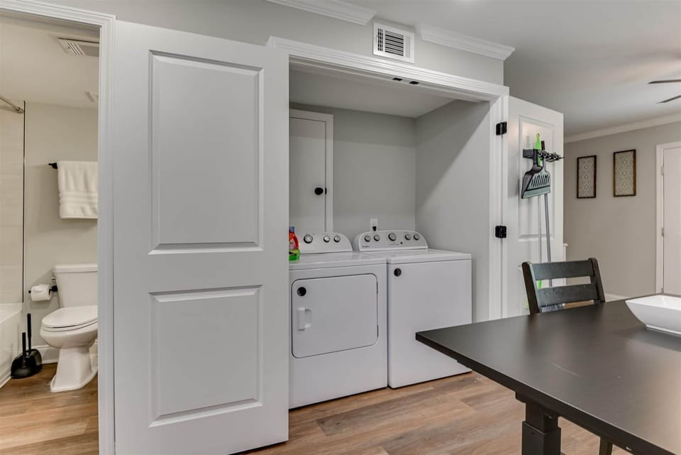 12 Laundry area