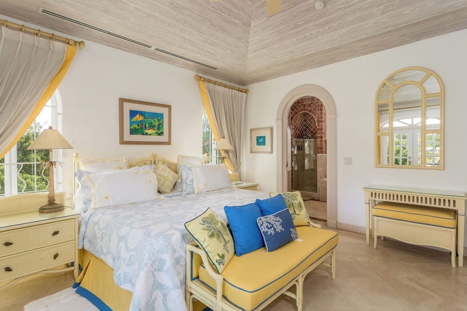 Bedroom 3 with Twin/King Size Bed (US) with En Suite, Air Conditioning, Ceiling Fan, Walk-in Shower, Vanity Unit Security and Drive View.