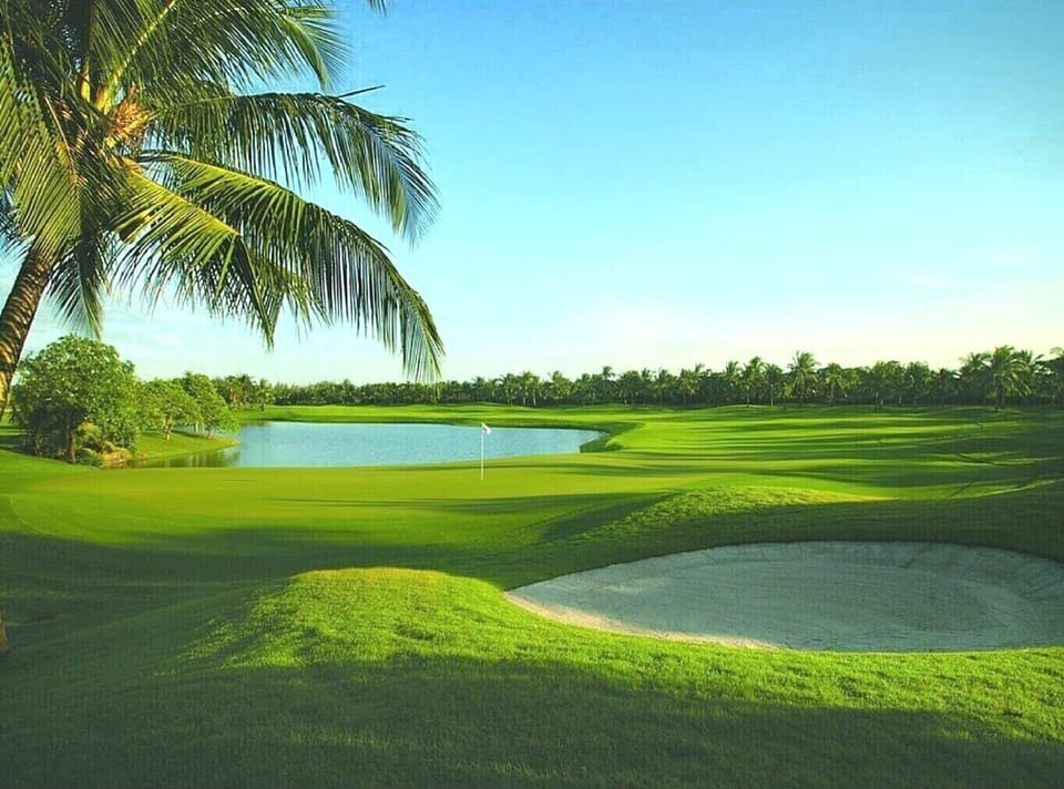 5 courses for golf within 20 minutes. The LPGA is 30 mins away.