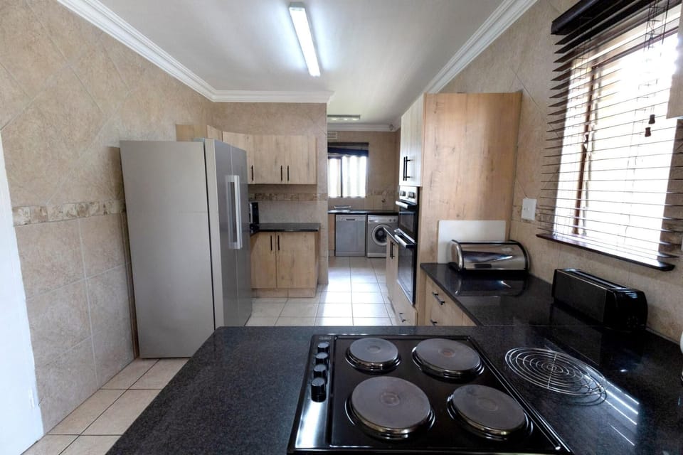 Dog-friendly Chalet 13 @ Midlands Saddle & Trout (4881)