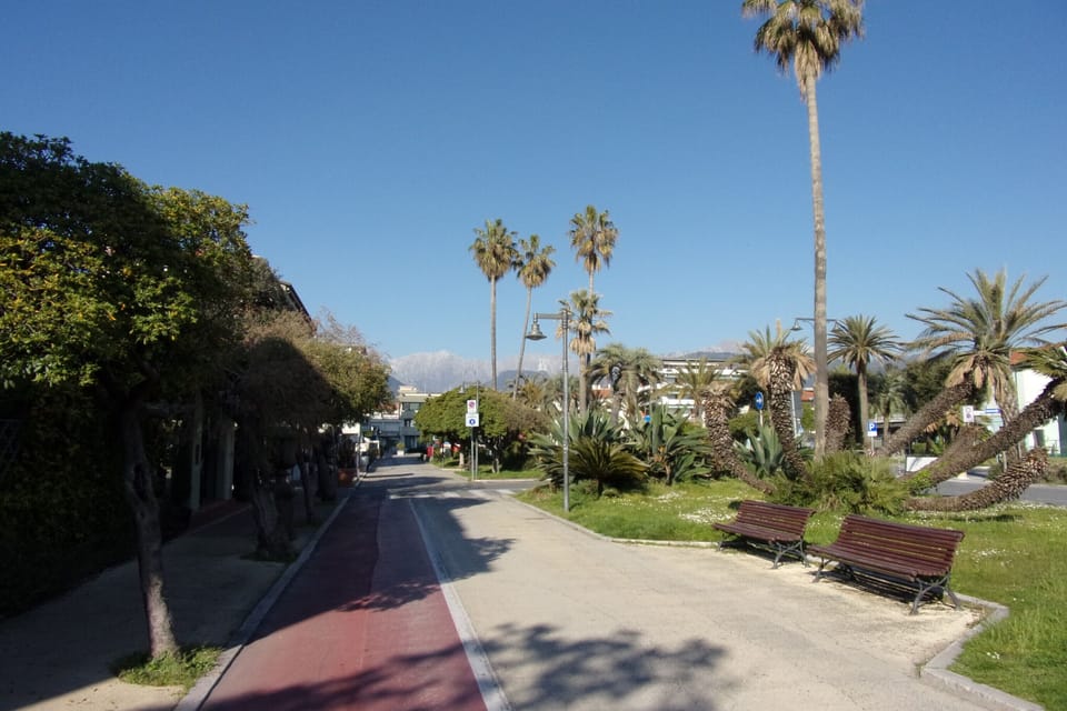 Marina di Massa has a very nice center