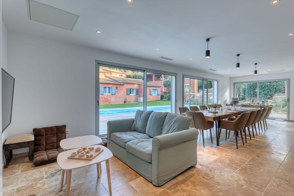 Living and dining room
