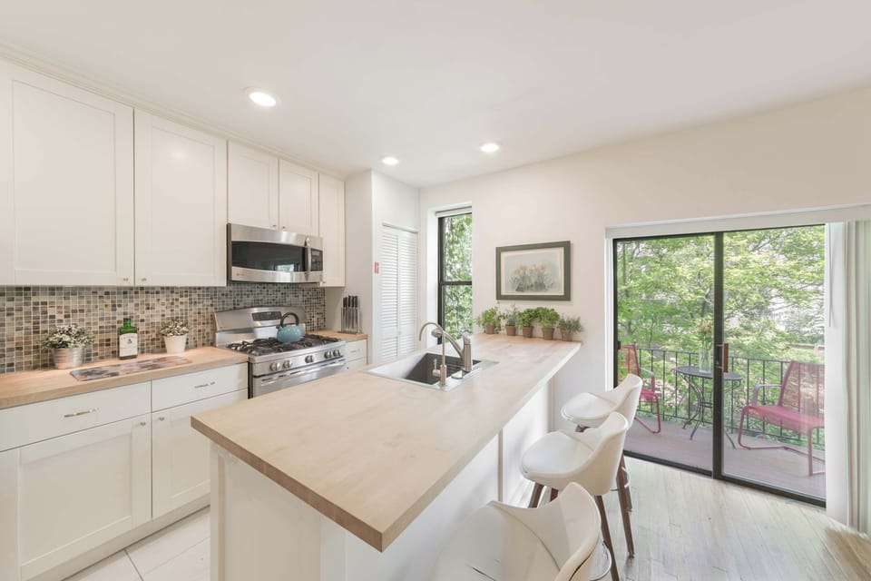 Updated stainless steel appliances including dishwasher. Fully equipped for cooking.