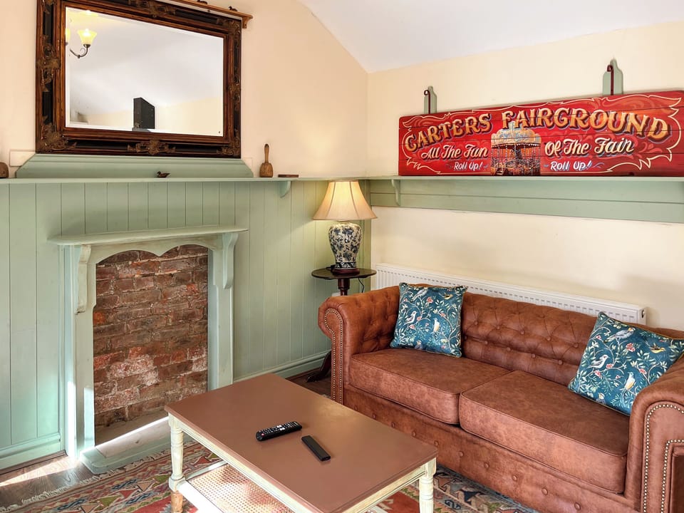 Living area | Barnside Cottage - Whitehouse Farm Holidays, Hayton