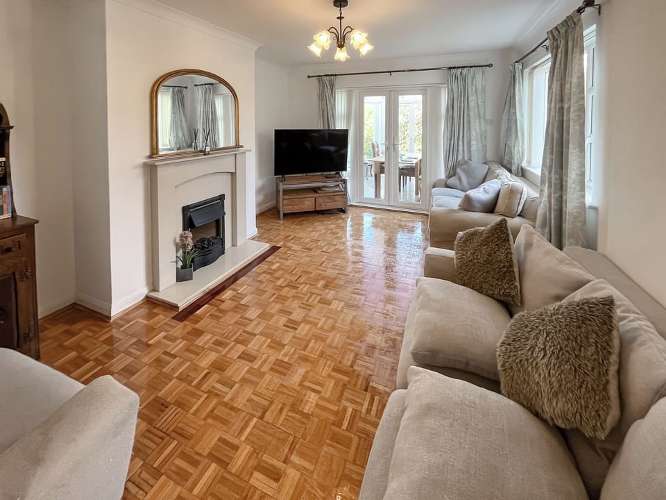Living area | Springfield Bungalow, Palm Bay, Margate