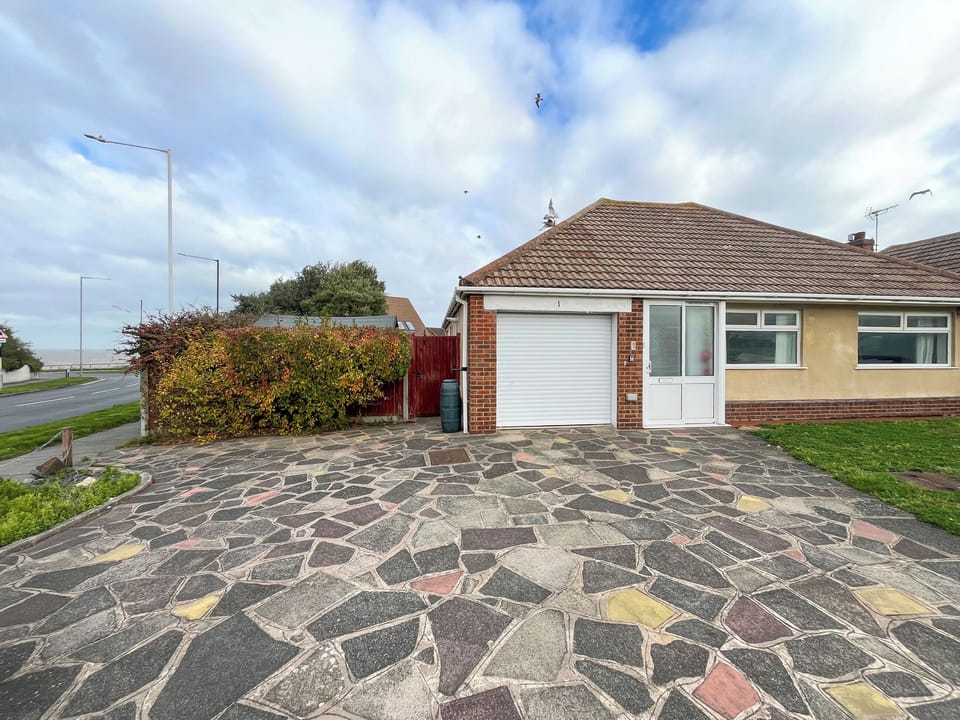 Exterior | Springfield Bungalow, Palm Bay, Margate