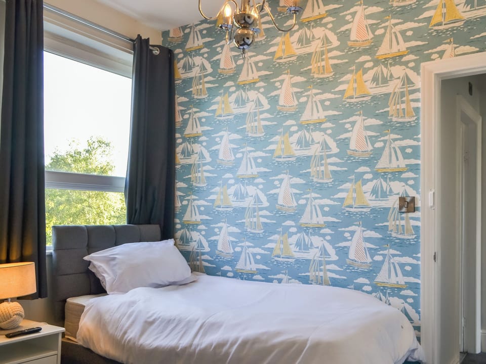 Single bedroom | Ellis House, Filey